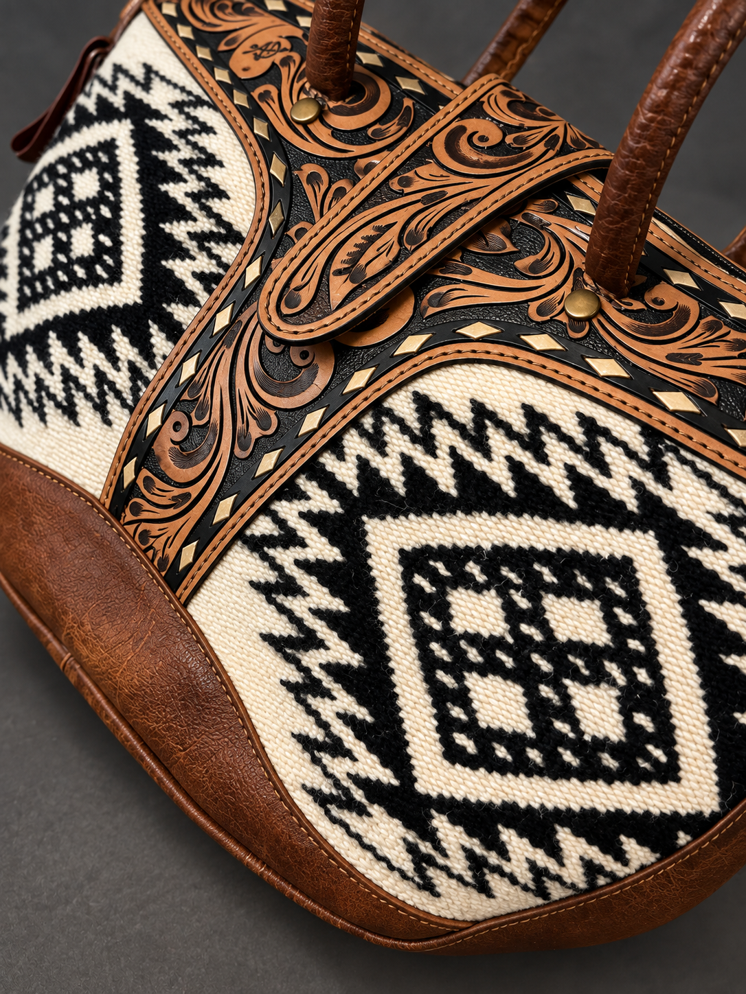 AD Canyon Luxe Aztec Concealed Carry Tote