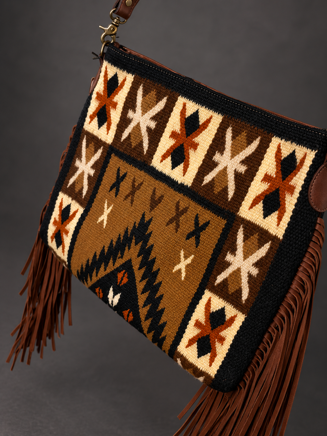 Canyon Heritage Concealed Carry Fringe Shoulder Bag