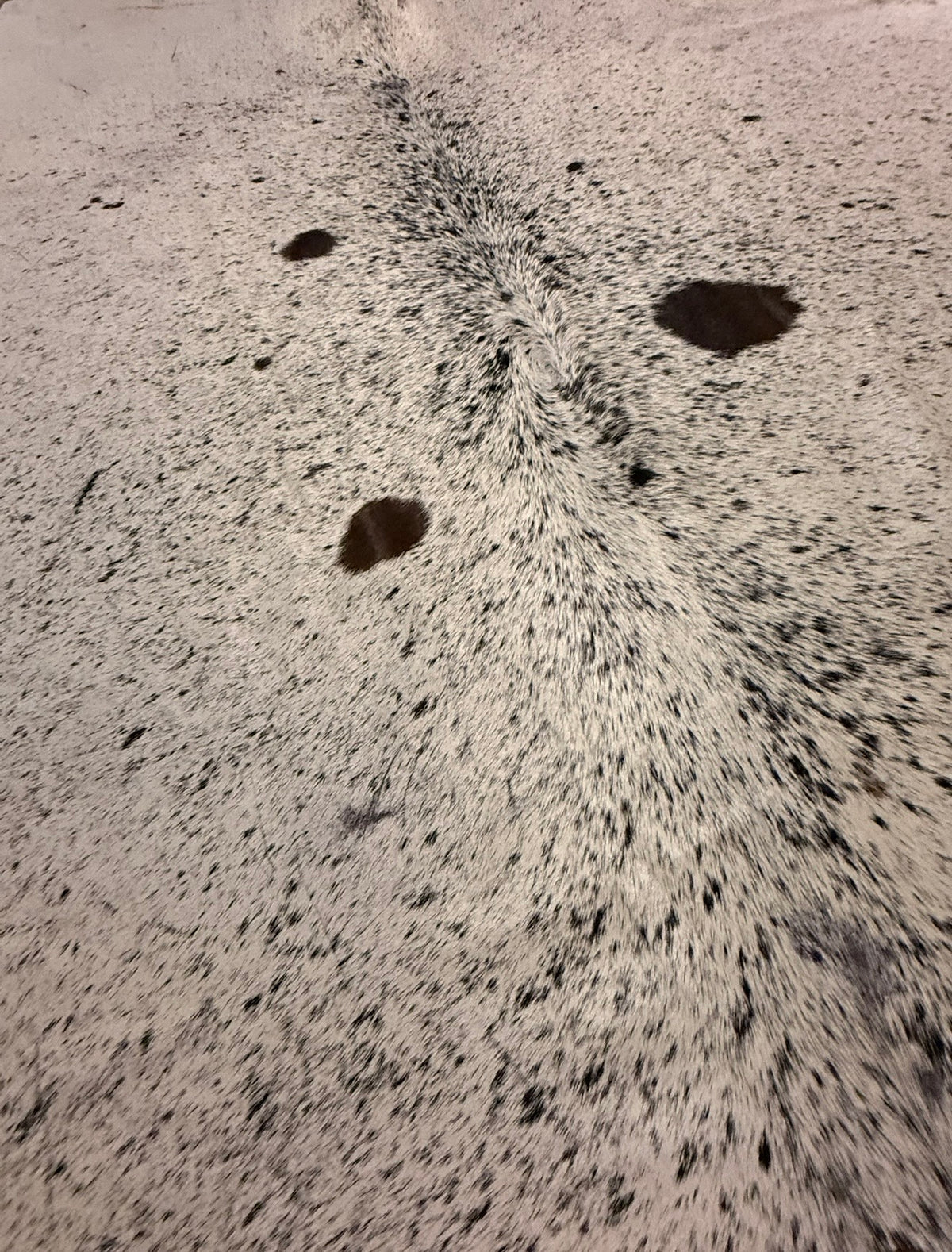 #67 Snowdrift Speckle Cowhide Rug – Approx. 8.5 x 6.5 Soft Western Luxe Hide