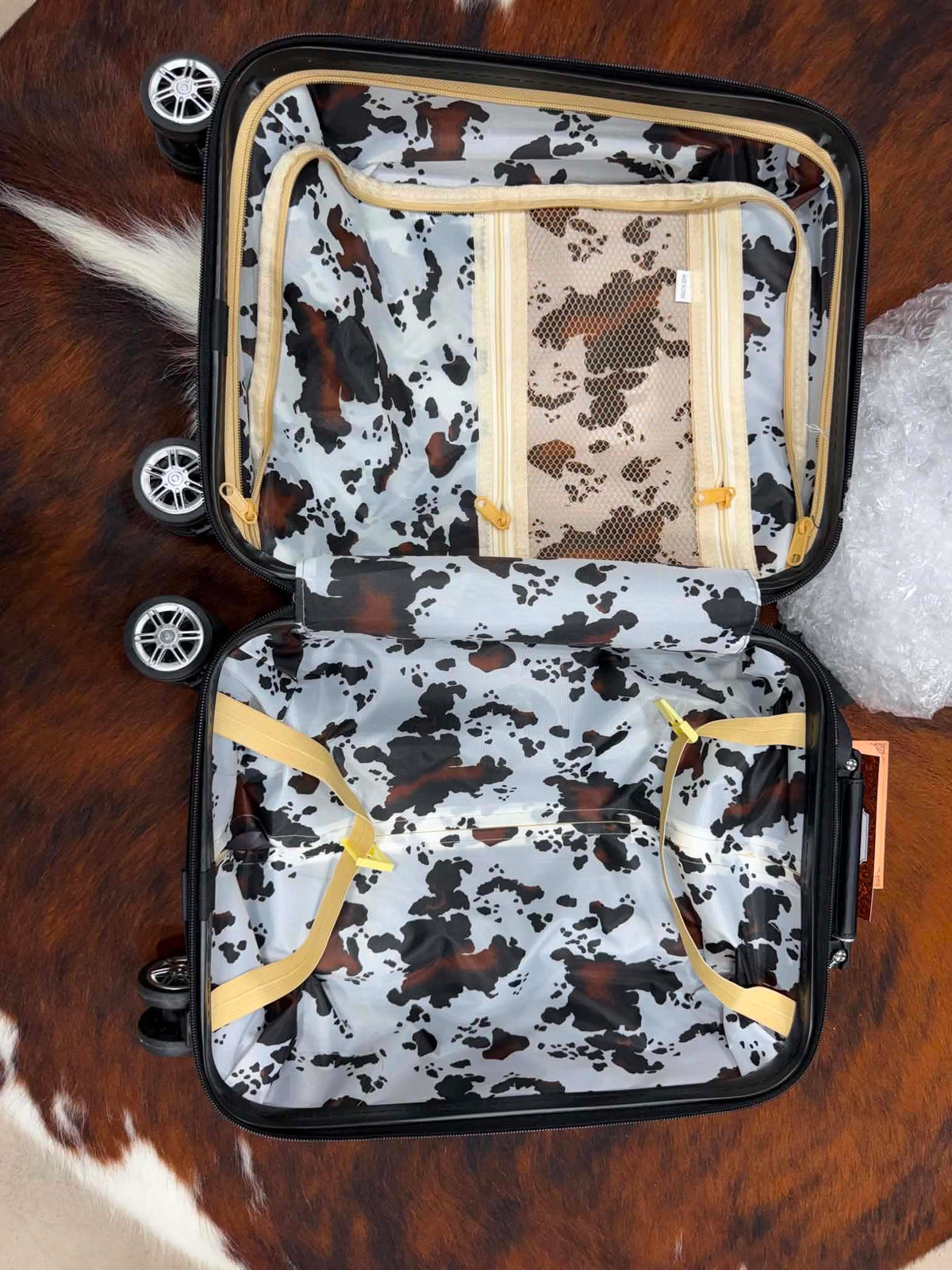 Cowprint Western Luggage Set - Hard Shell Spinner Suitcases